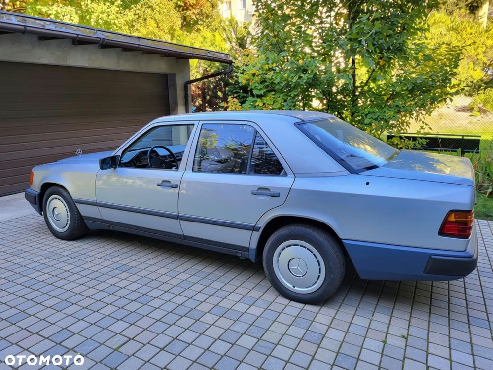 Mercedes-Benz Klasa E - 3