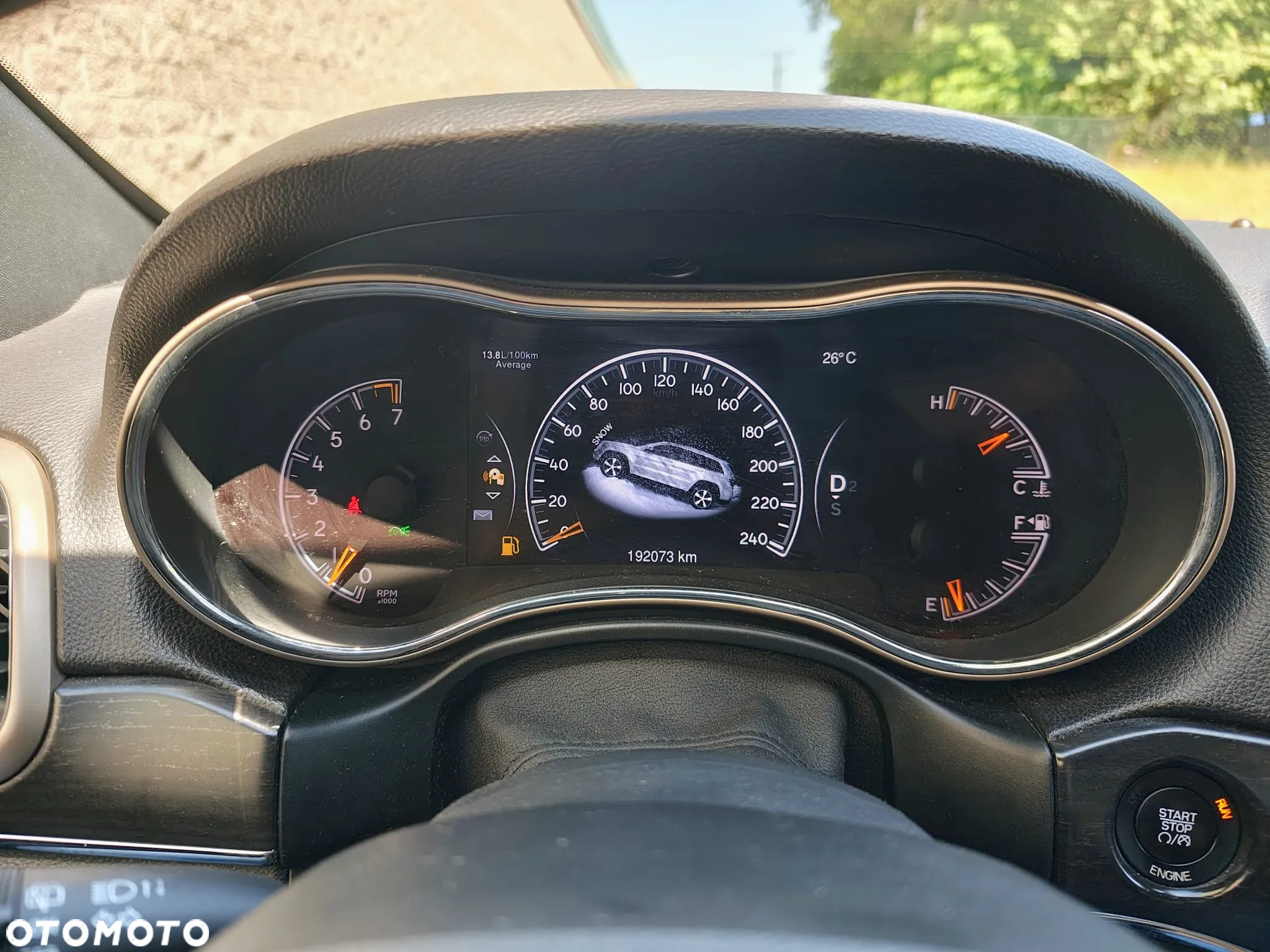 Jeep Grand Cherokee - 26