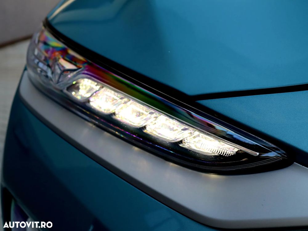 Hyundai KONA Premium - 14