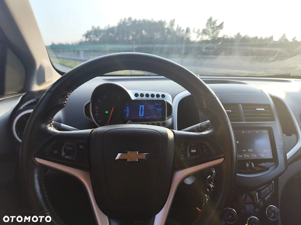 Chevrolet Aveo - 13