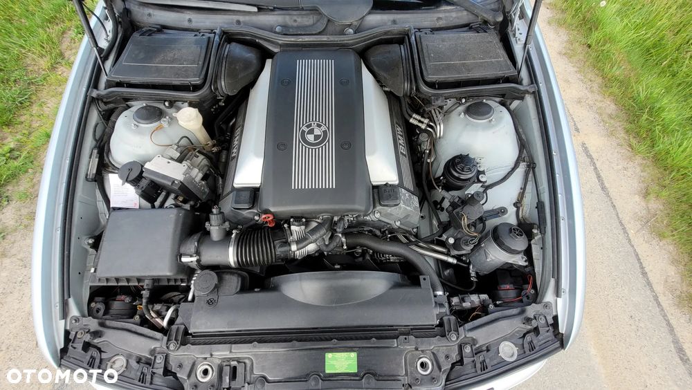 BMW Seria 5 - 12