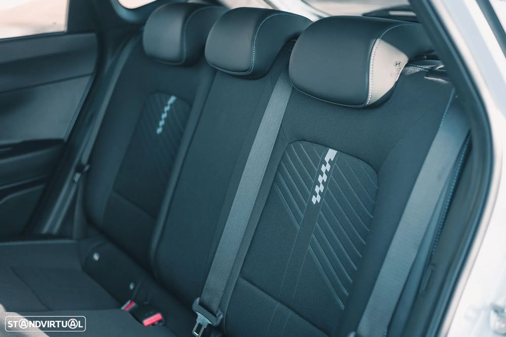 Hyundai i20 N 1.6 T-GDi Performance Pack - 33