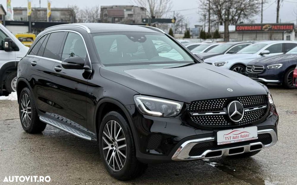 Mercedes-Benz GLC - 12