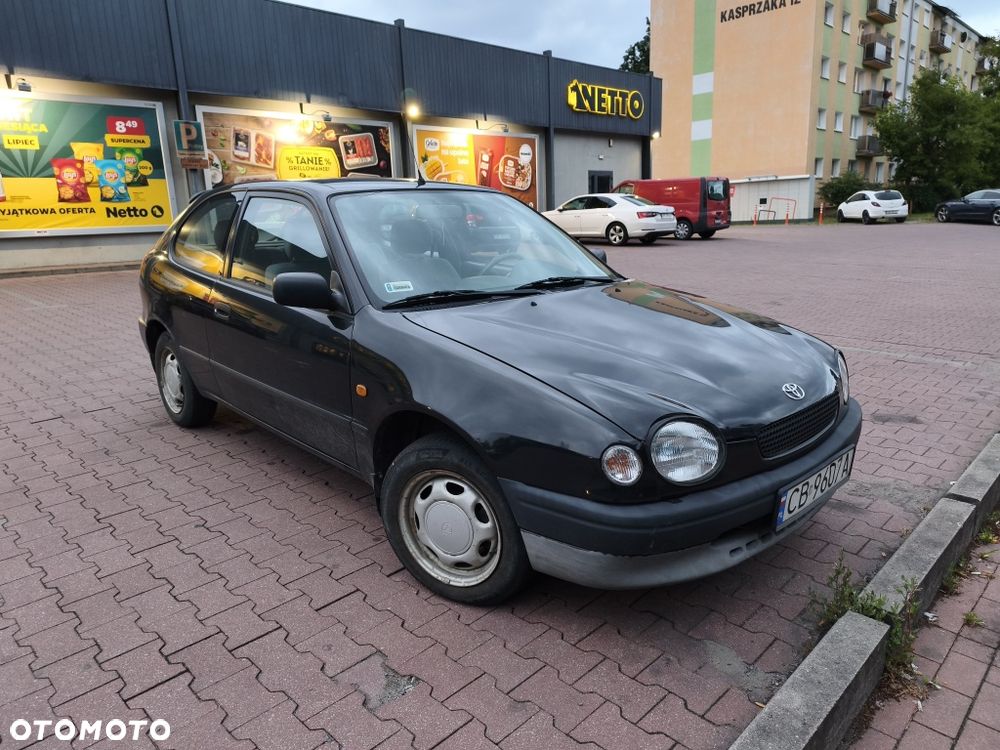 Toyota Corolla - 1