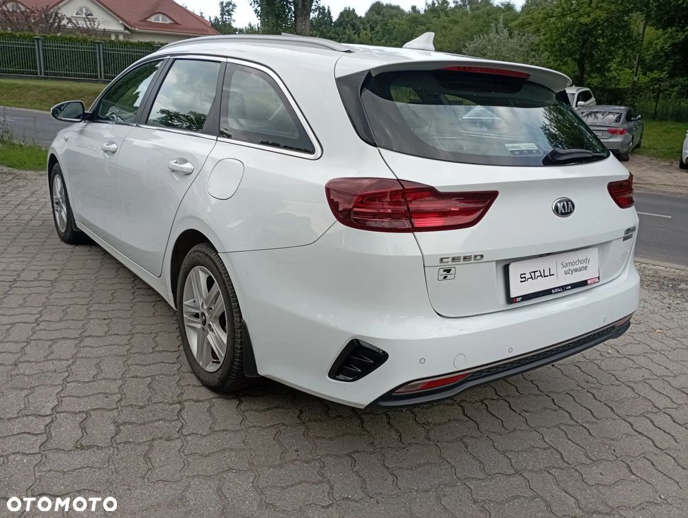 Kia Ceed - 18