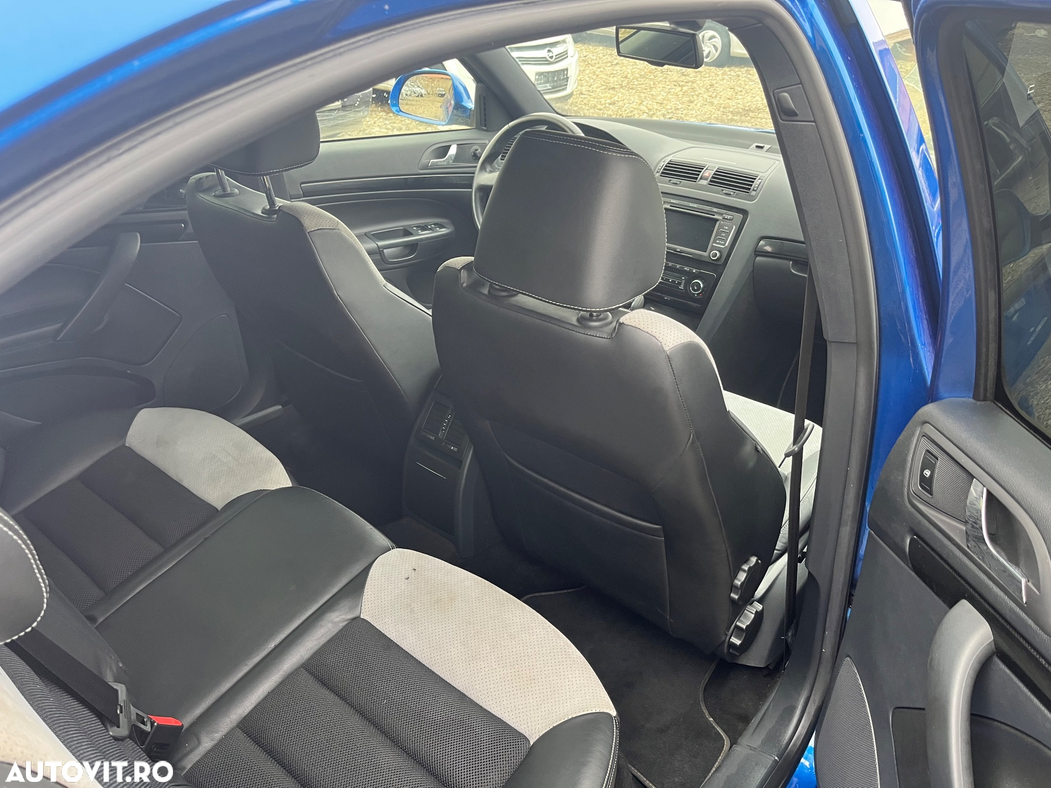 Skoda Octavia 2.0 TFSI RS - 14