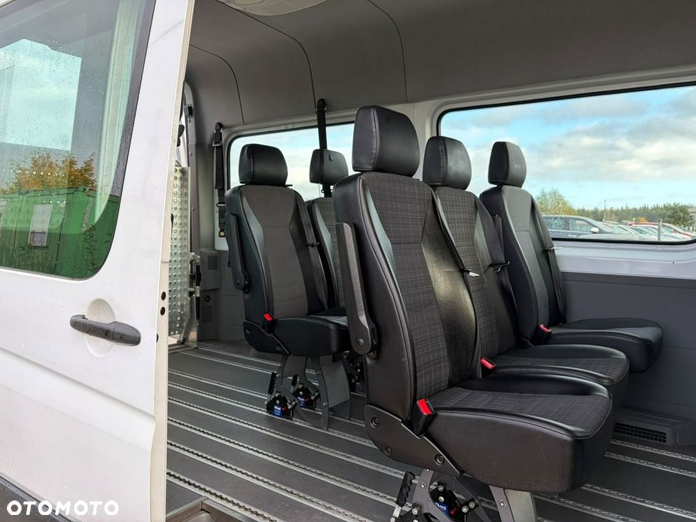 Mercedes-Benz Sprinter - 19