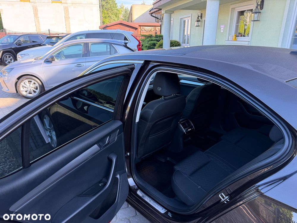 Skoda Superb 2.0 TDI Style - 9