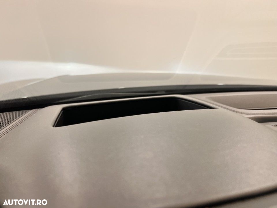 Audi SQ8 - 33