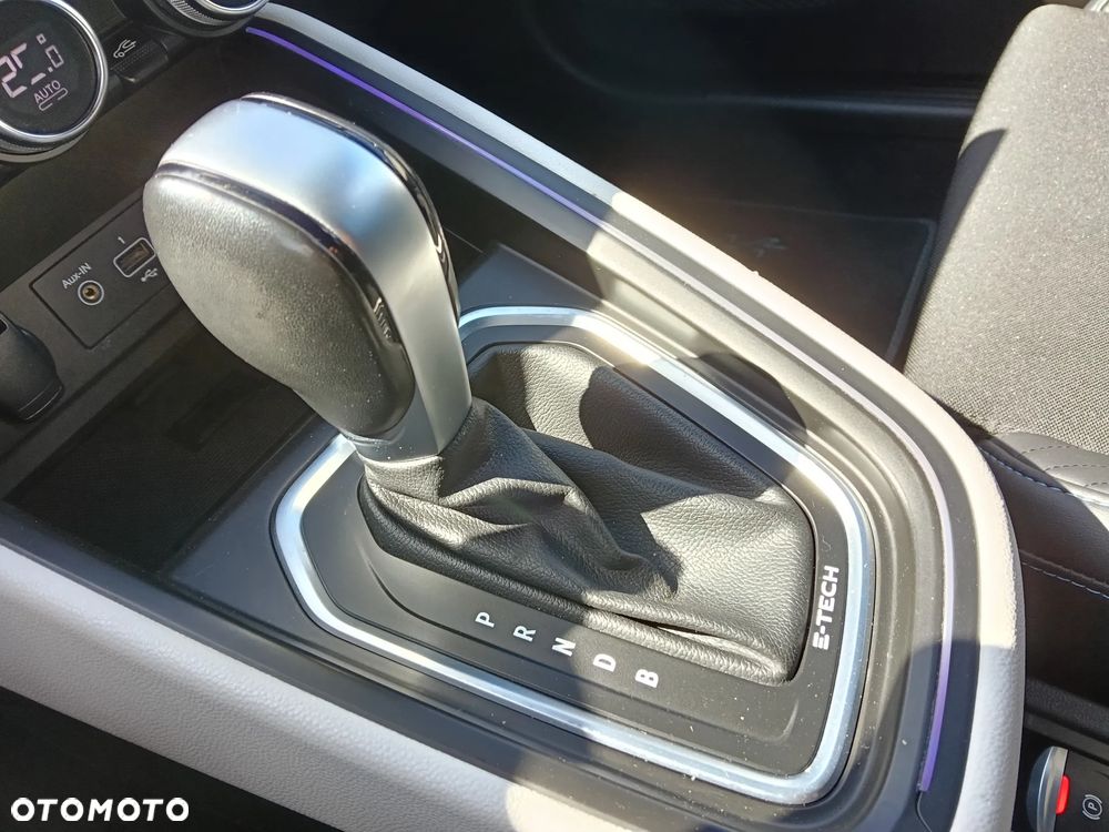 Renault Clio E-TECH 140 EXPERIENCE - 15