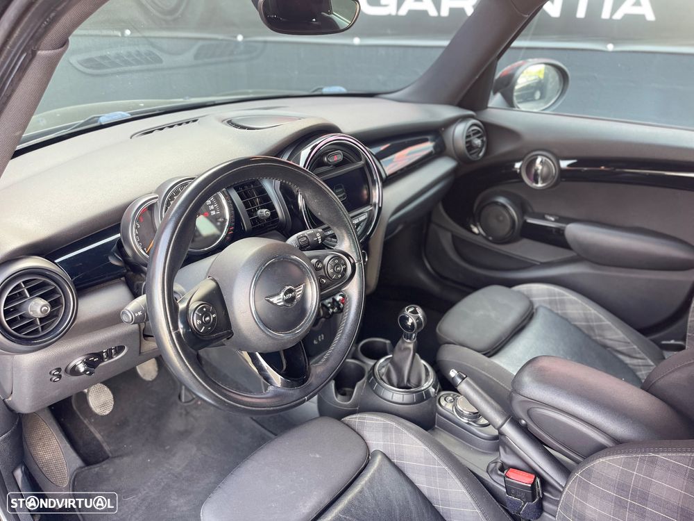 MINI 5 Portas Cooper D - 9