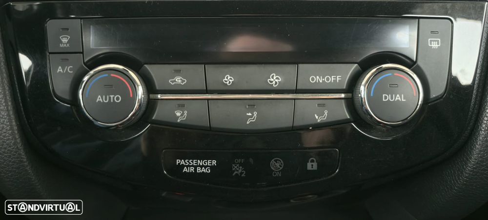 Nissan Qashqai 1.3 DIG-T N-Connecta - 19