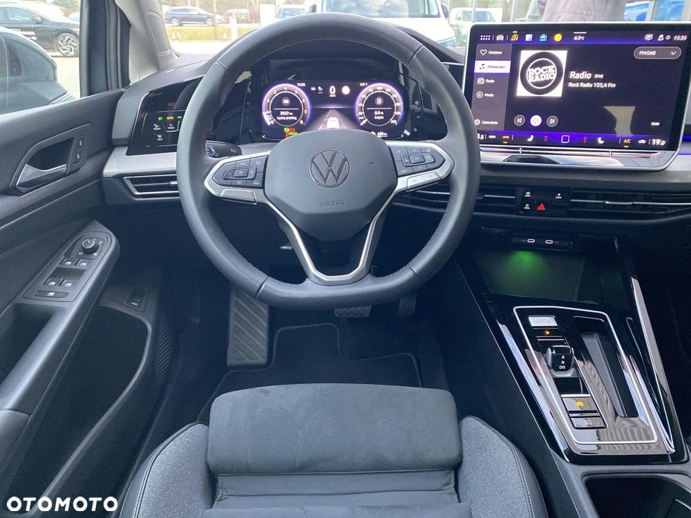 Volkswagen Golf - 38