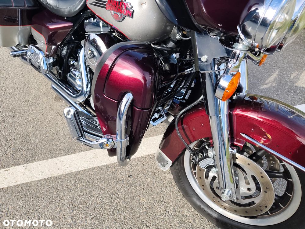 Harley-Davidson Touring Electra Glide - 24
