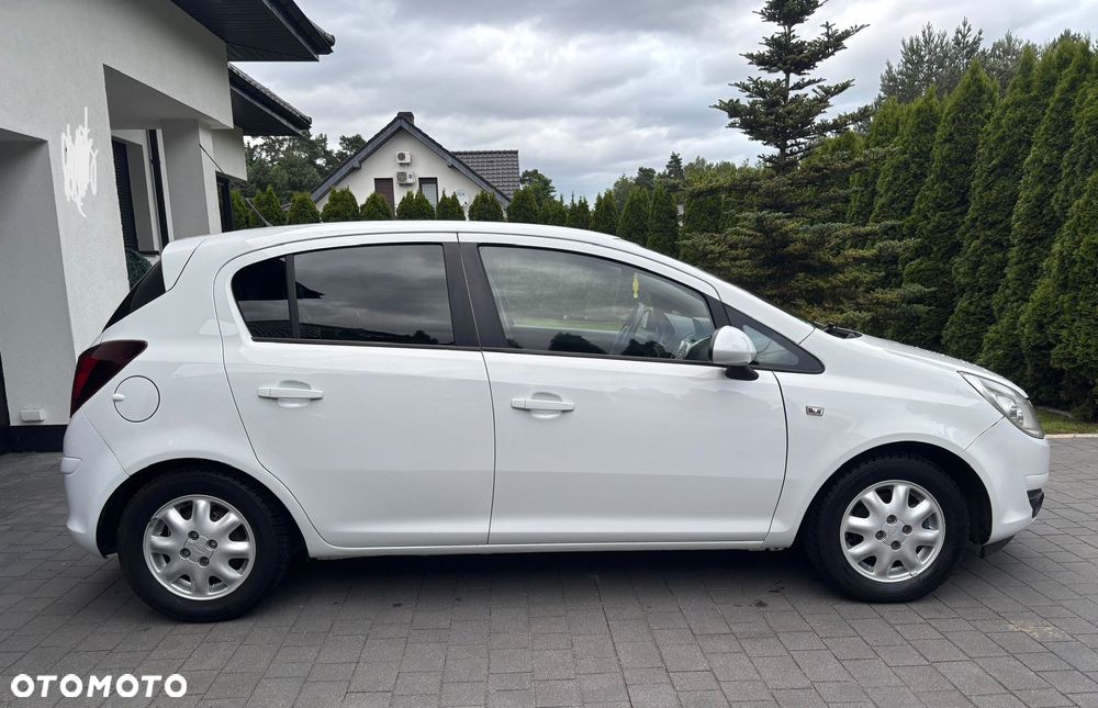 Opel Corsa 1.4 16V Sport - 8