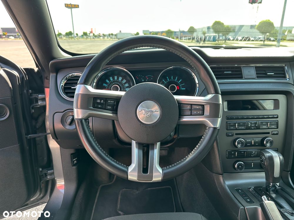 Ford Mustang 3.7 V6 - 11