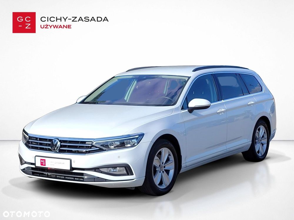 Volkswagen Passat - 1