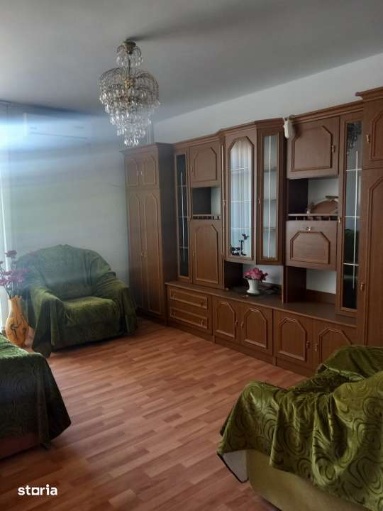 Apartament 3 camere, 75 mp, Etaj 2, zona Centru — fotografia 3
