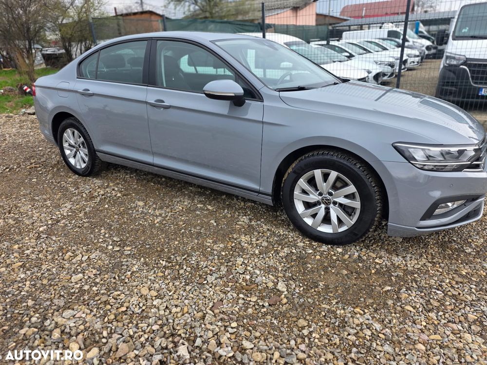 Volkswagen Passat 2.0 TDI DSG Comfortline - 22
