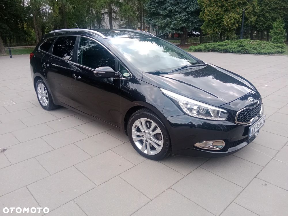 Kia Ceed - 8