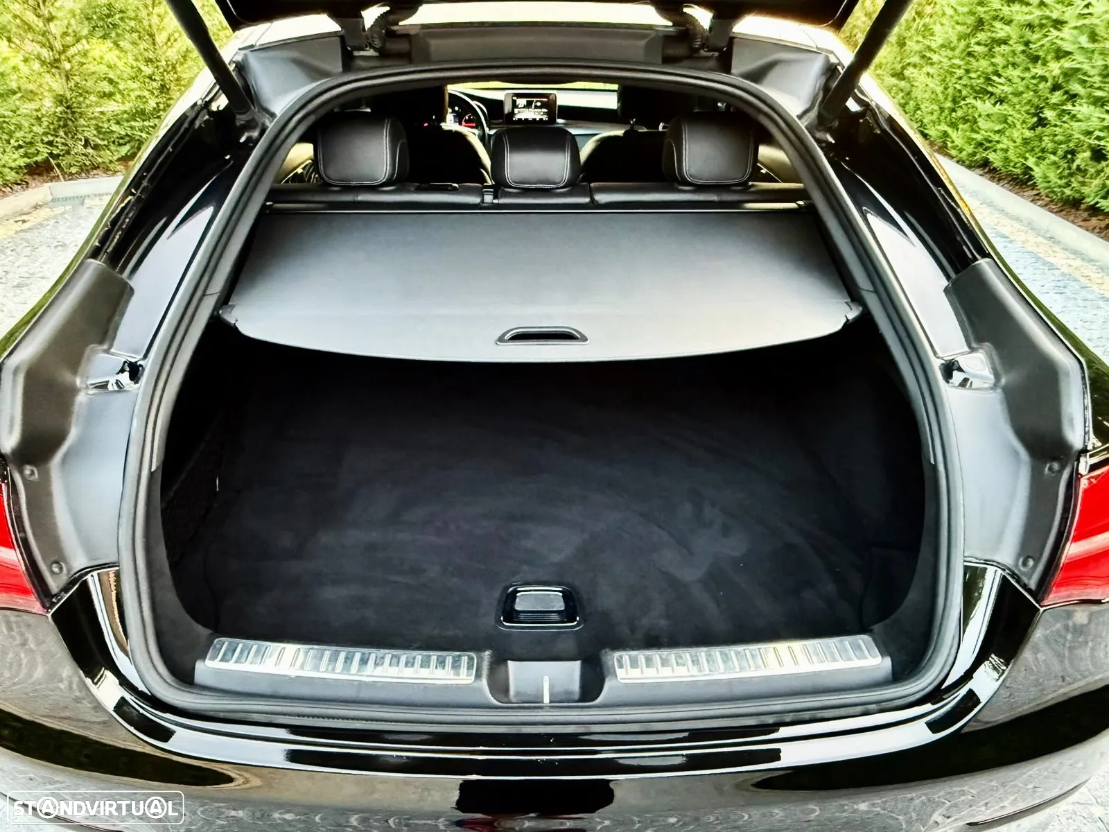 Mercedes-Benz GLC 250 d Coupé AMG Line 4-Matic - 28