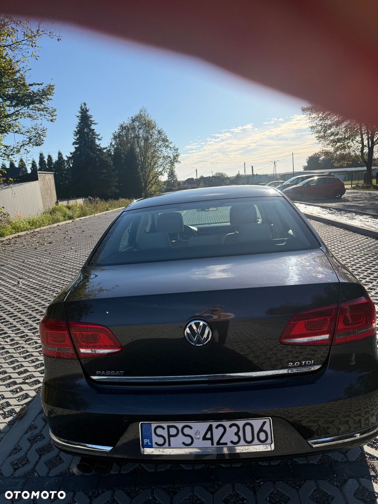 Volkswagen Passat - 7