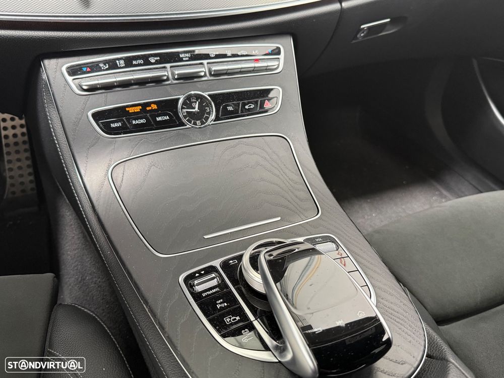 Mercedes-Benz E 300 de AMG Line - 11