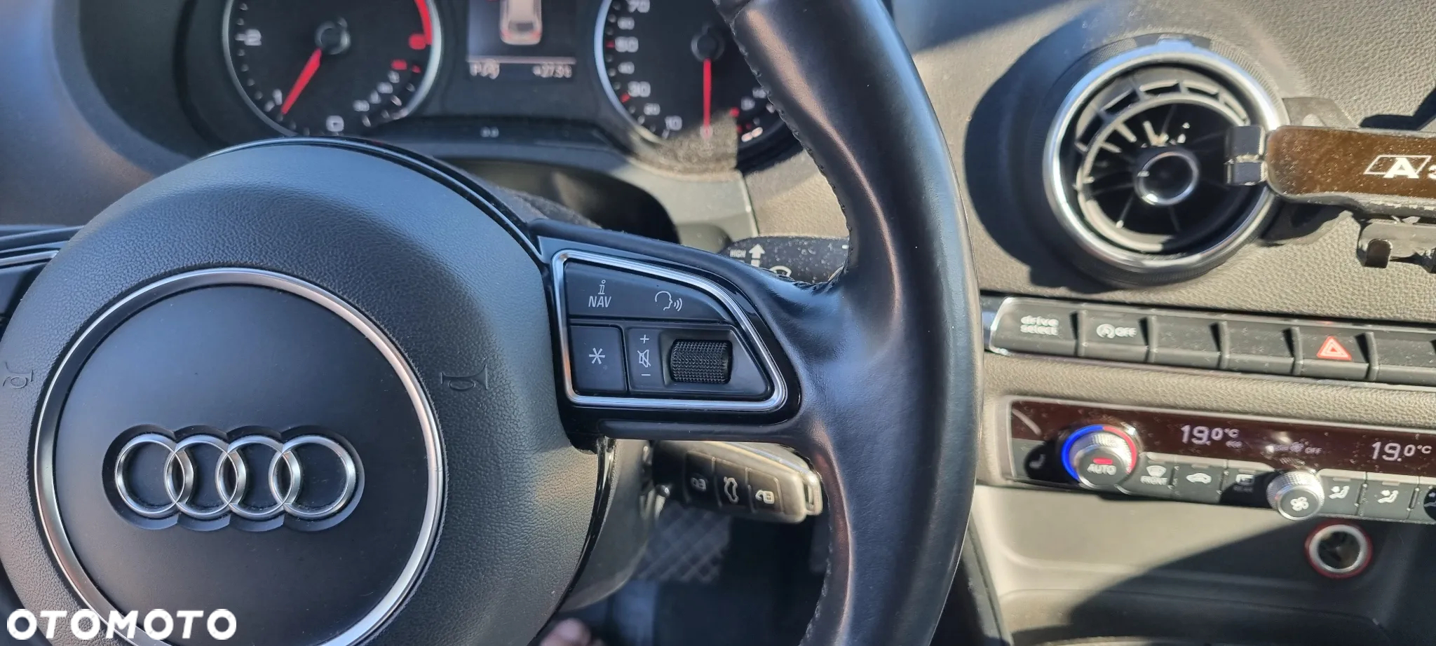 Audi A3 2.0 TDI Edycja Specjalna S tronic - 11