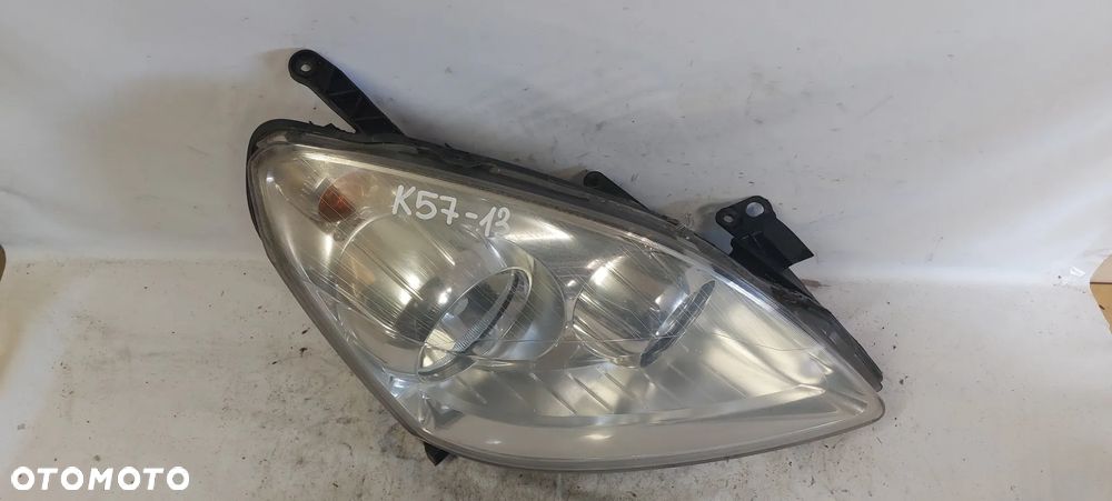 .  PRZOD PRZEDNIA LAMPA PRAWA OPEL ZAFIRA B - 2