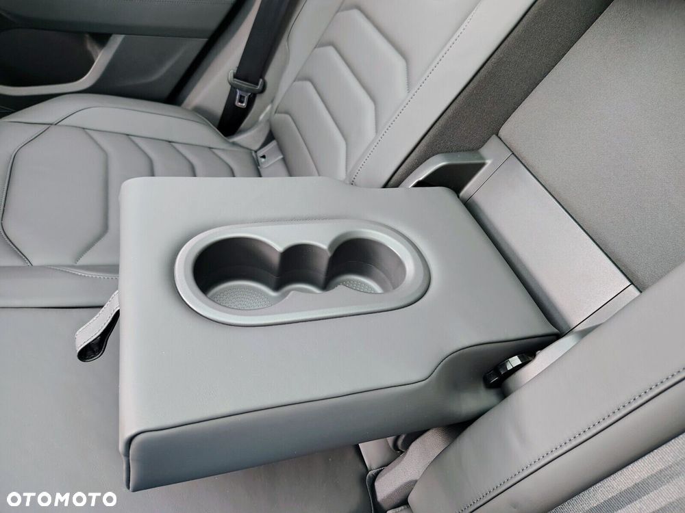 Volkswagen Touareg - 41