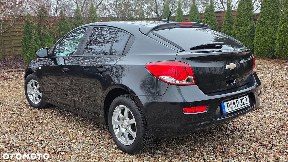 Chevrolet Cruze - 10