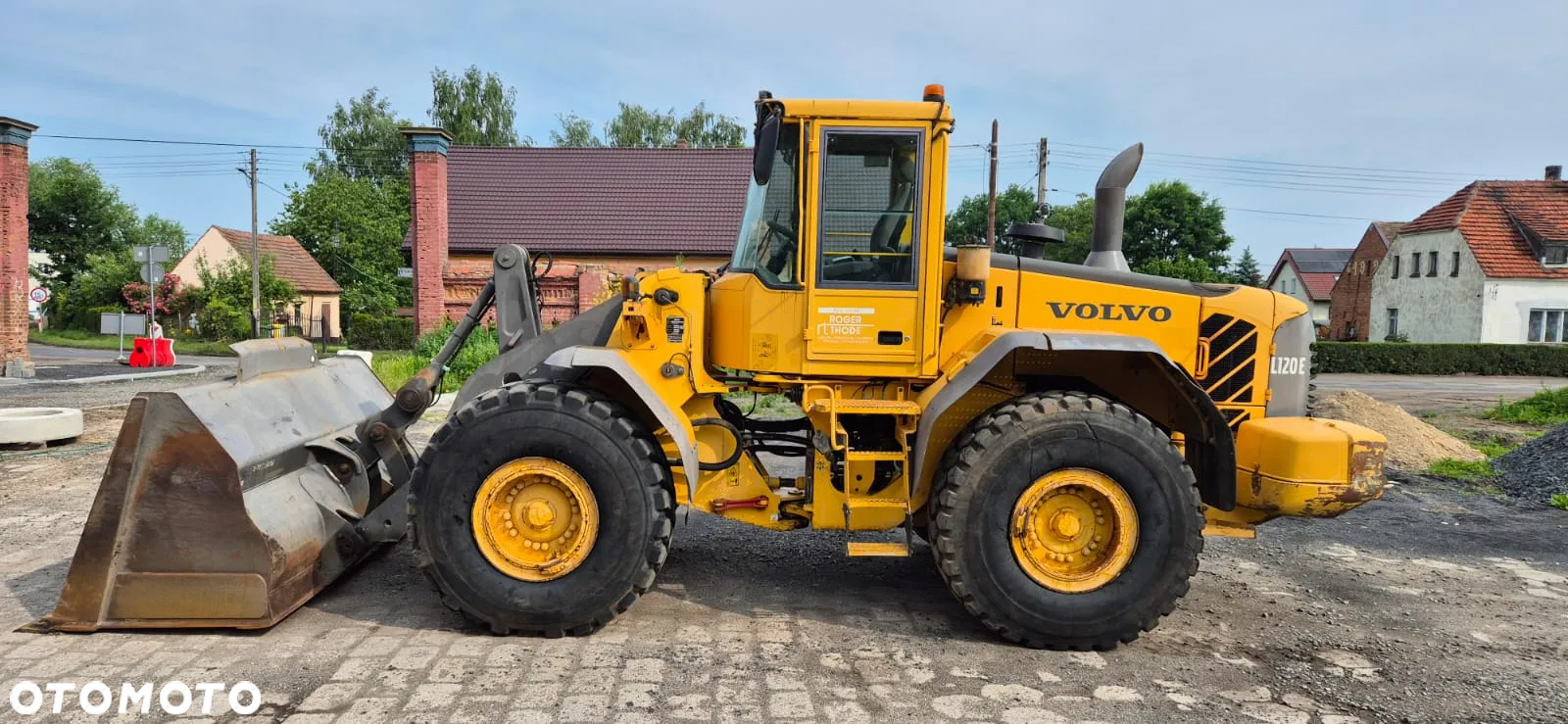 Volvo L 120 E - 2