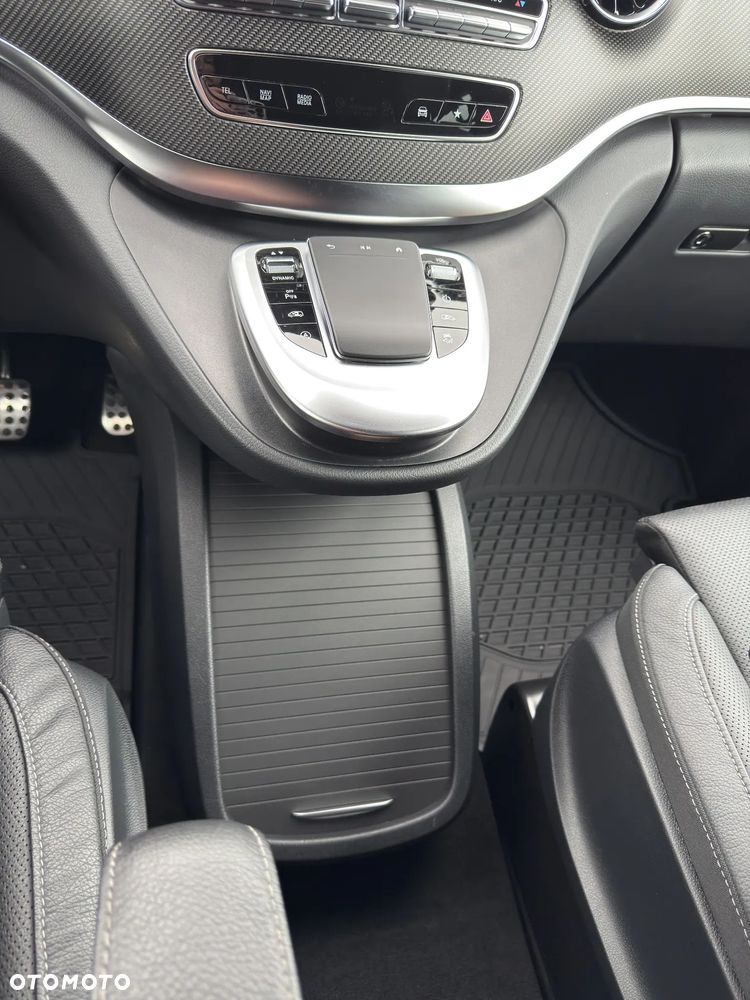 Mercedes-Benz Klasa V 300 d kompakt 4Matic 9G-TRONIC Style - 17