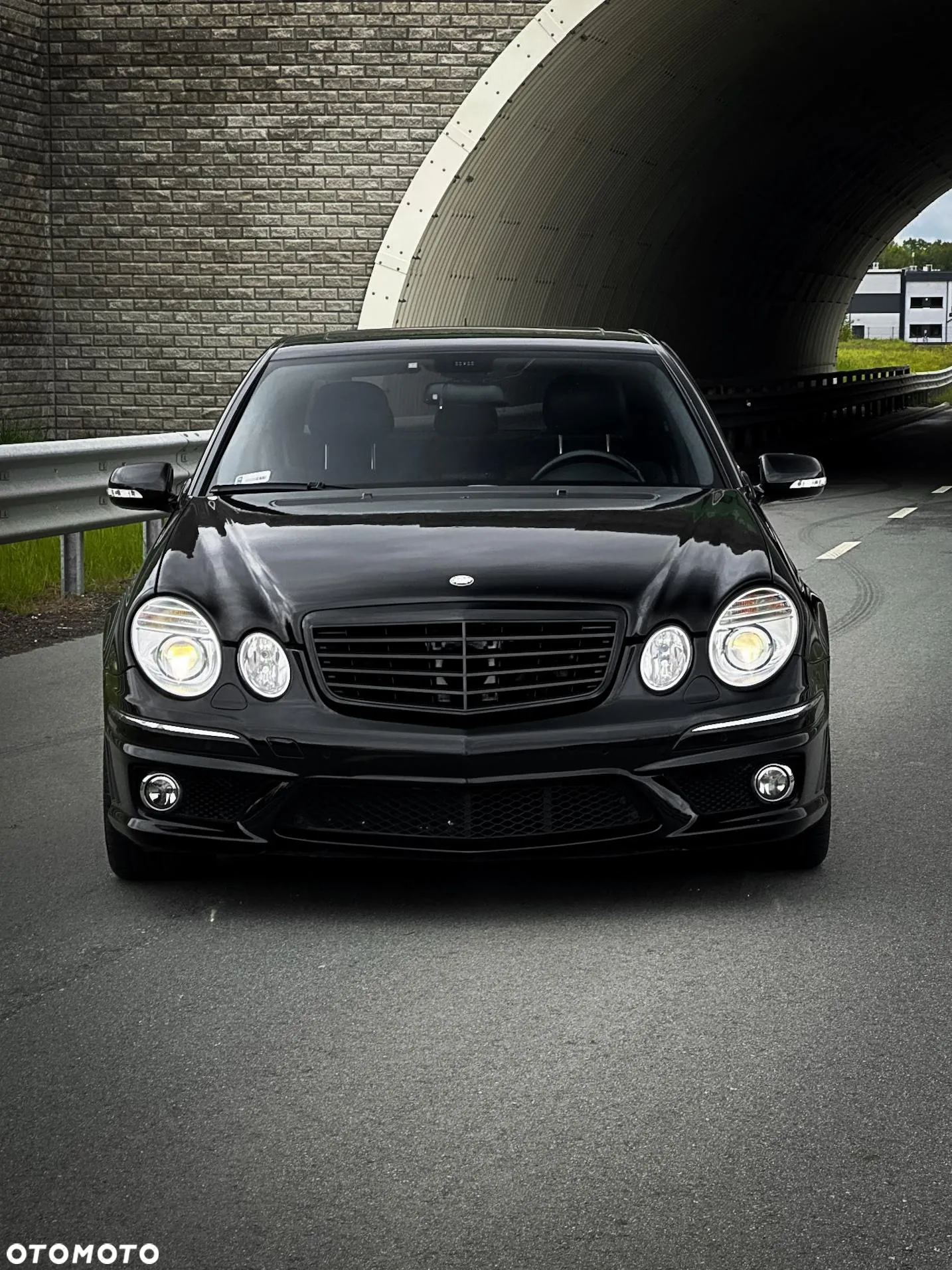 Mercedes-Benz Klasa E 63 AMG - 6