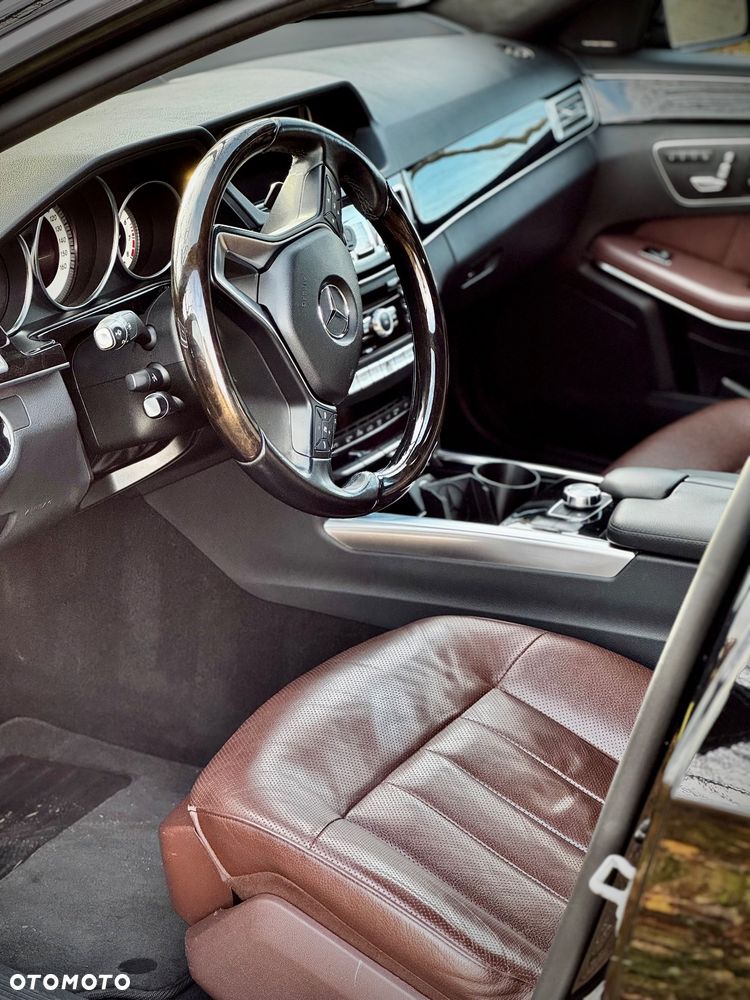 Mercedes-Benz Klasa E 500 7G-TRONIC Elegance - 7