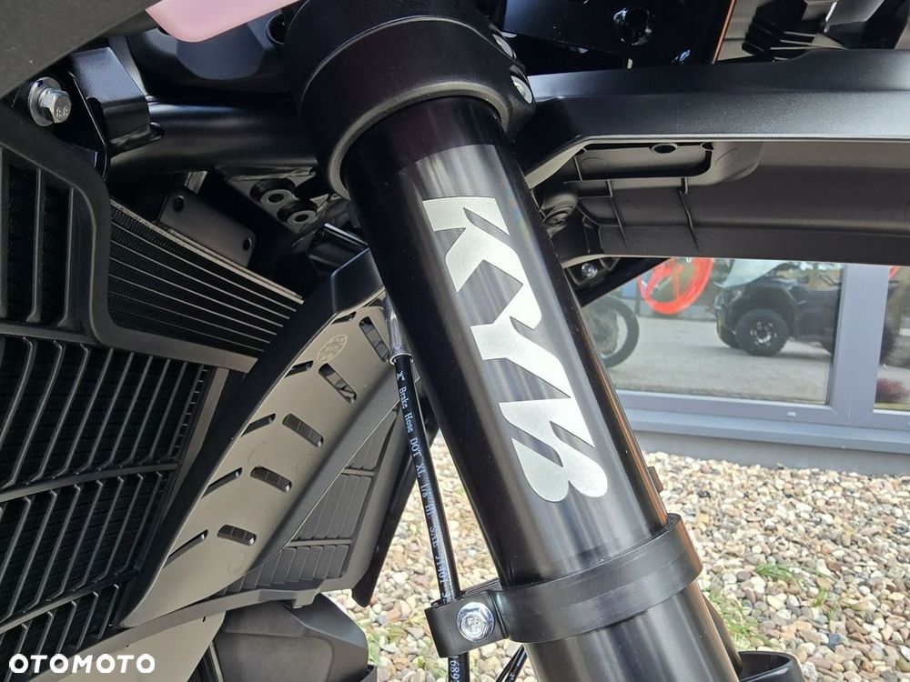 CFMoto MT-X - 3
