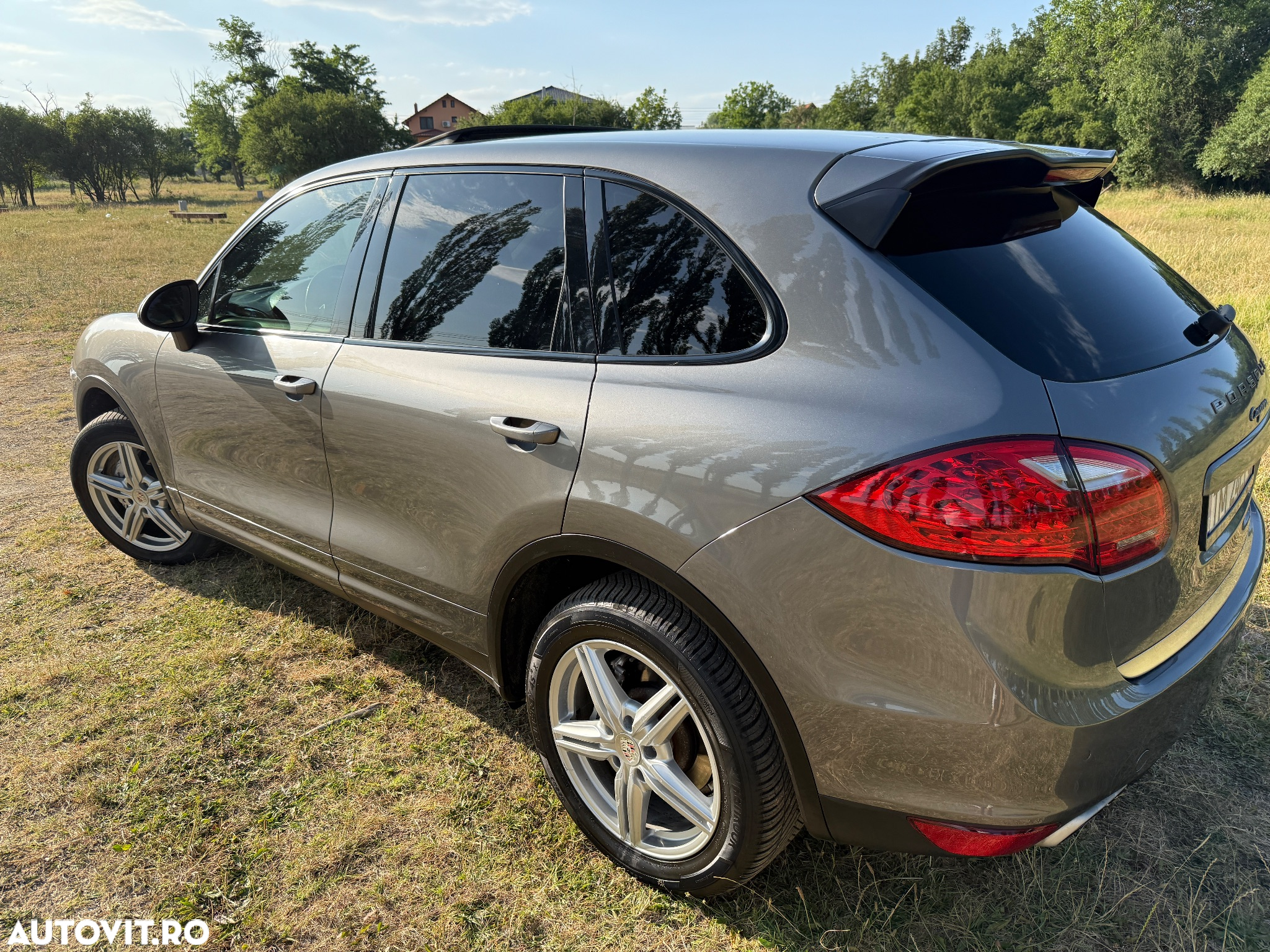 Porsche Cayenne 3.0 L V6 - 10
