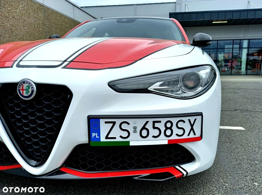 Alfa Romeo Giulia - 17