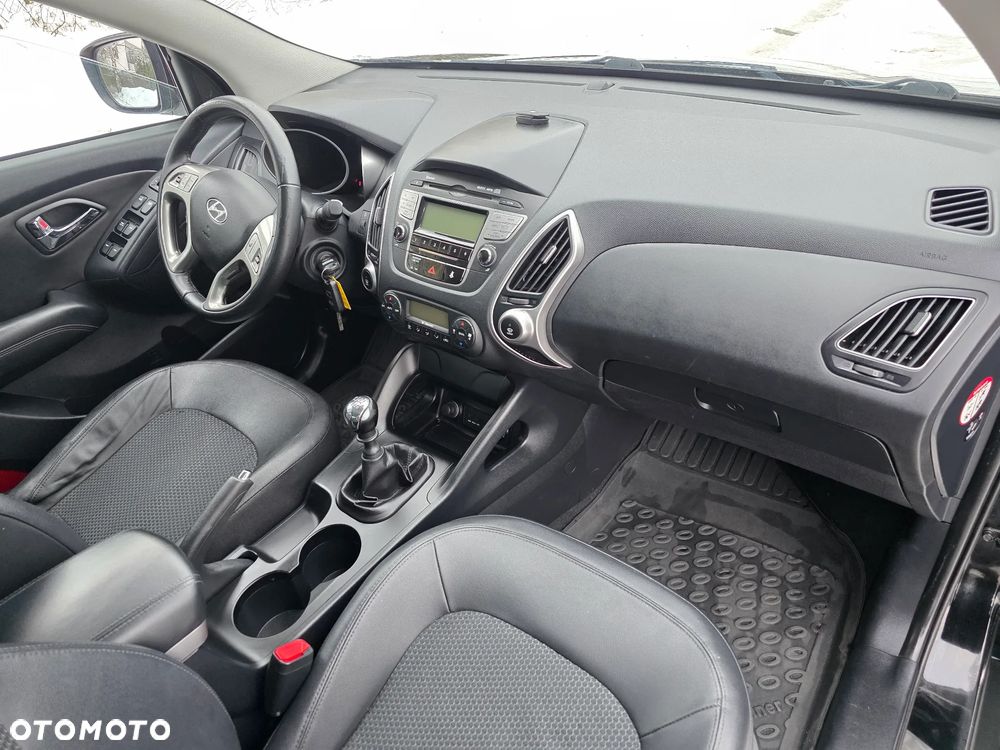 Hyundai ix35 1.6 2WD UEFA EURO 2012 Edition - 27