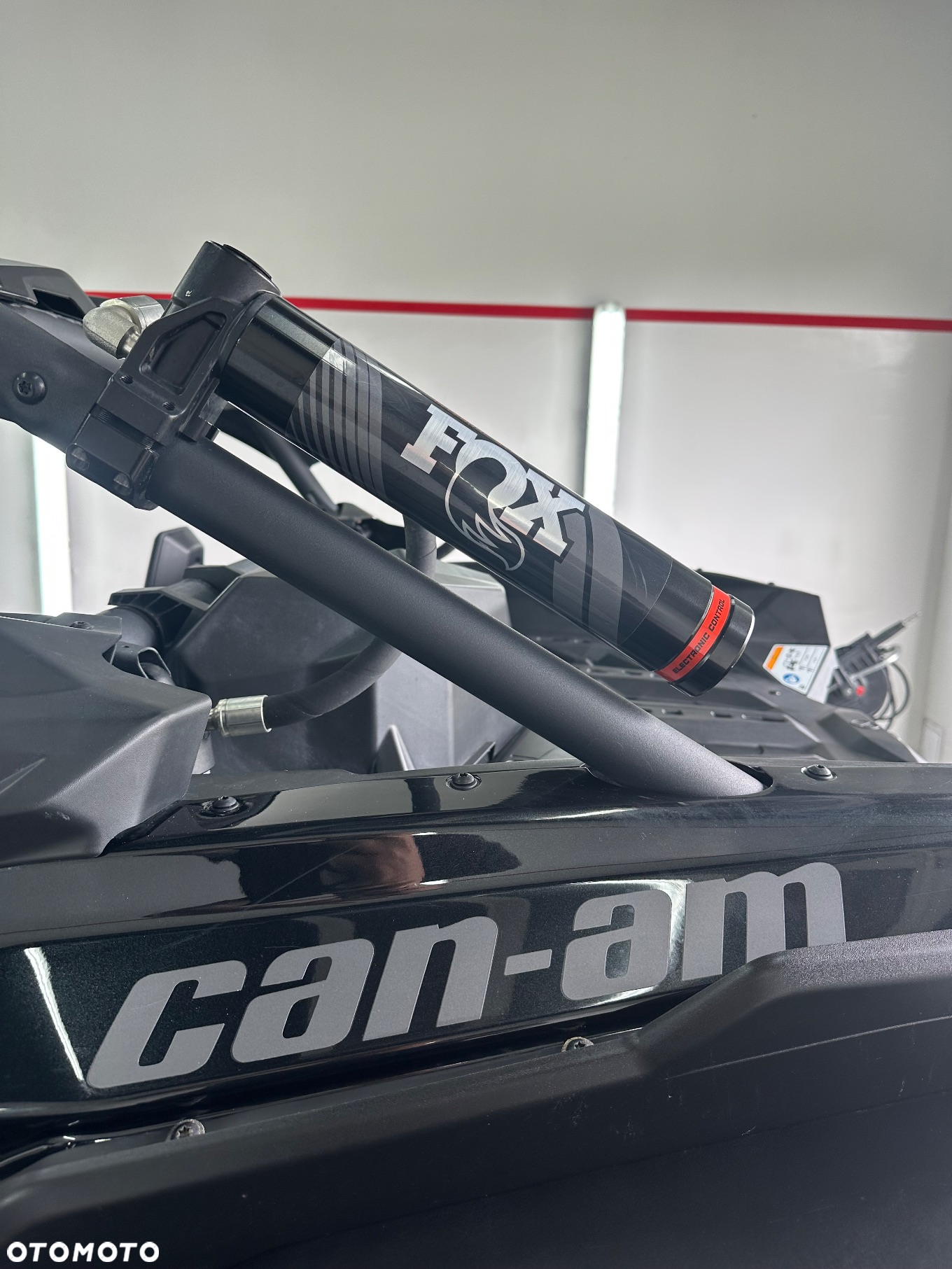 Can-Am Maverick - 14