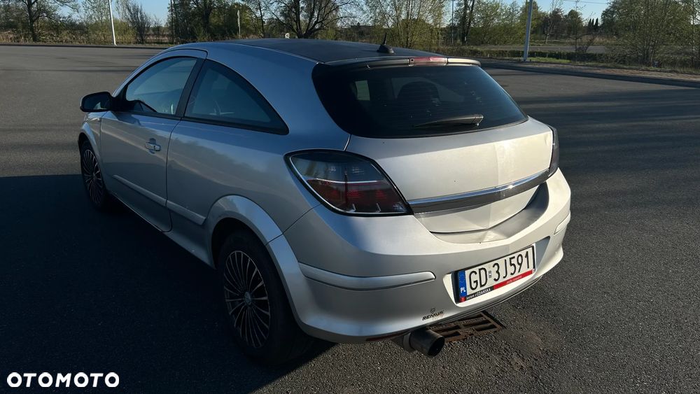 Opel Astra 1.6 - 9
