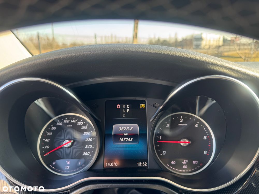 Mercedes-Benz Klasa V 250 d lang 9G-TRONIC Avantgarde Edition 2021 - 22