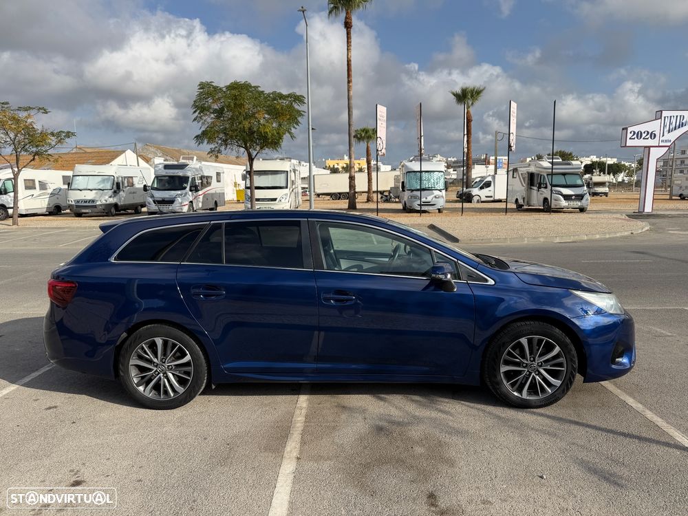 Toyota Avensis Touring Sports 1.6 D-4D Luxury+GPS - 3