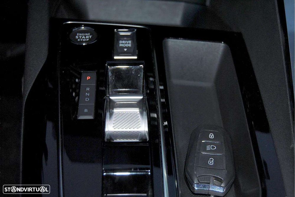 Peugeot 3008 1.6 Hybrid GT e-EAT8 - 26