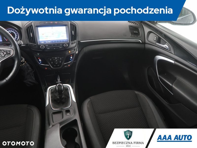 Opel Insignia - 10