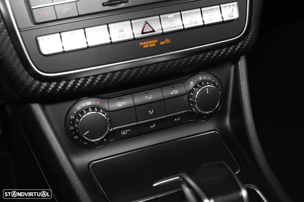 Mercedes-Benz A 45 AMG - 28