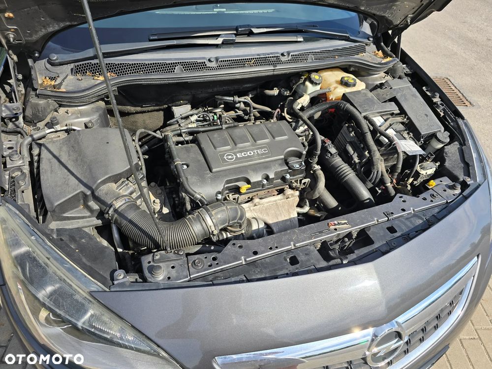 Opel Astra 1.4 T Sport - 19