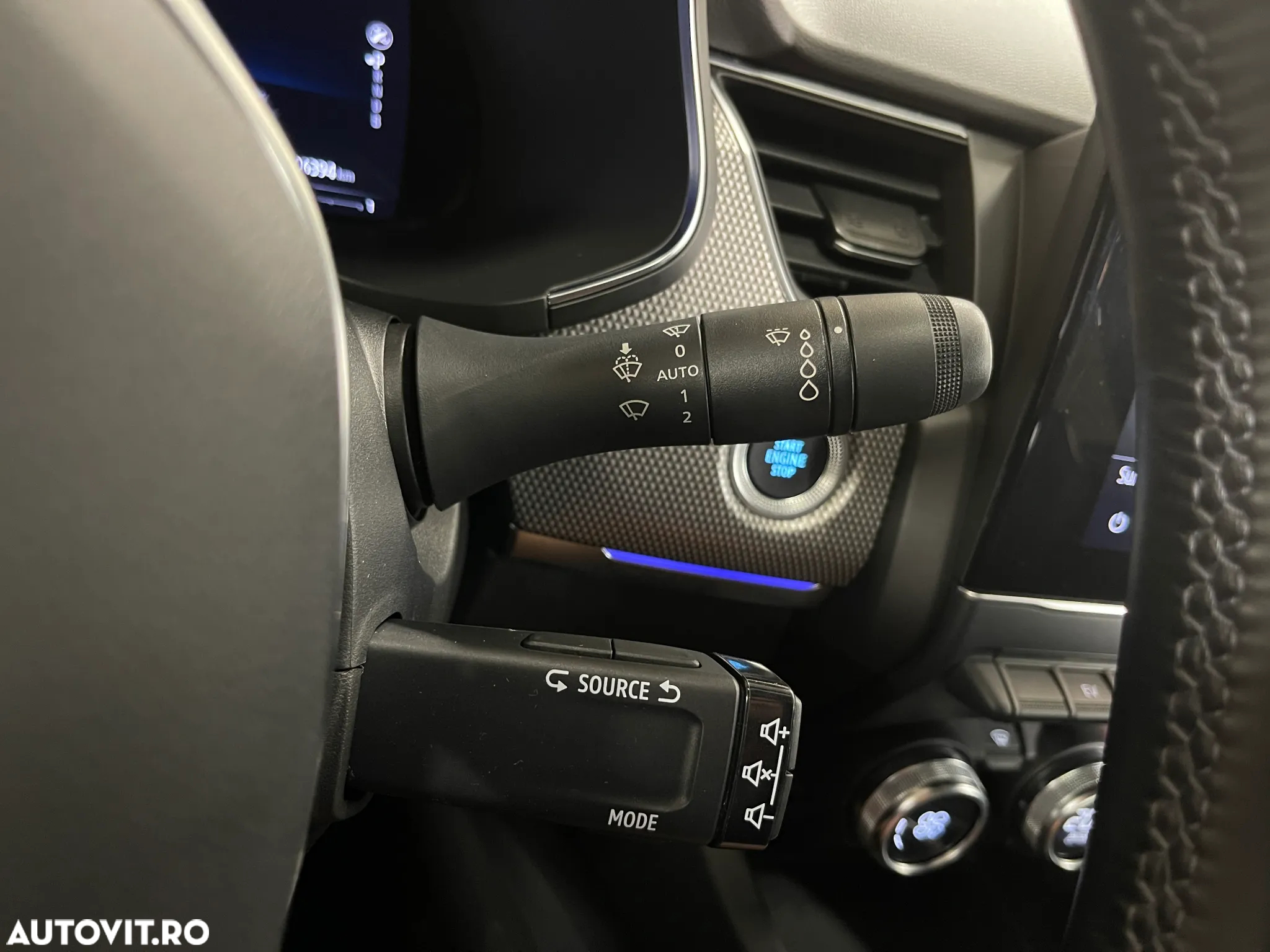 Renault Arkana E-TECH 145 Evolution - 25