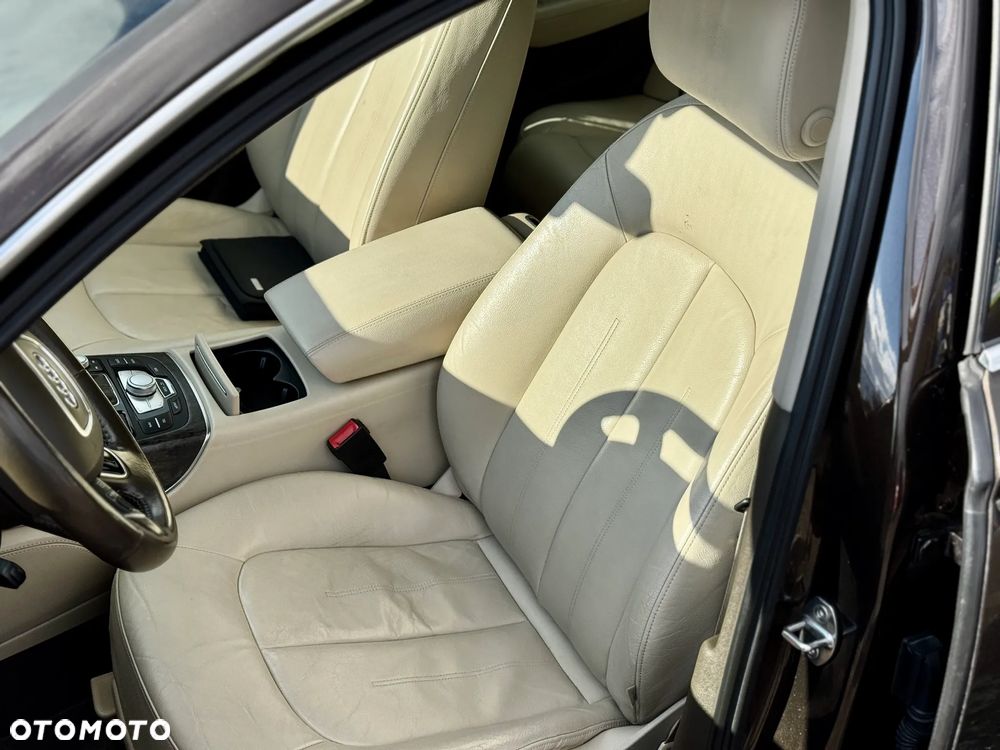 Audi A6 Avant 2.0 TDI Ultra S tronic - 12