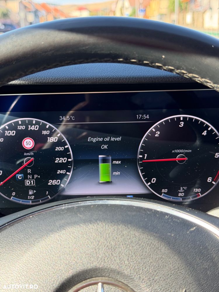 Mercedes-Benz E 220 d Aut. - 24